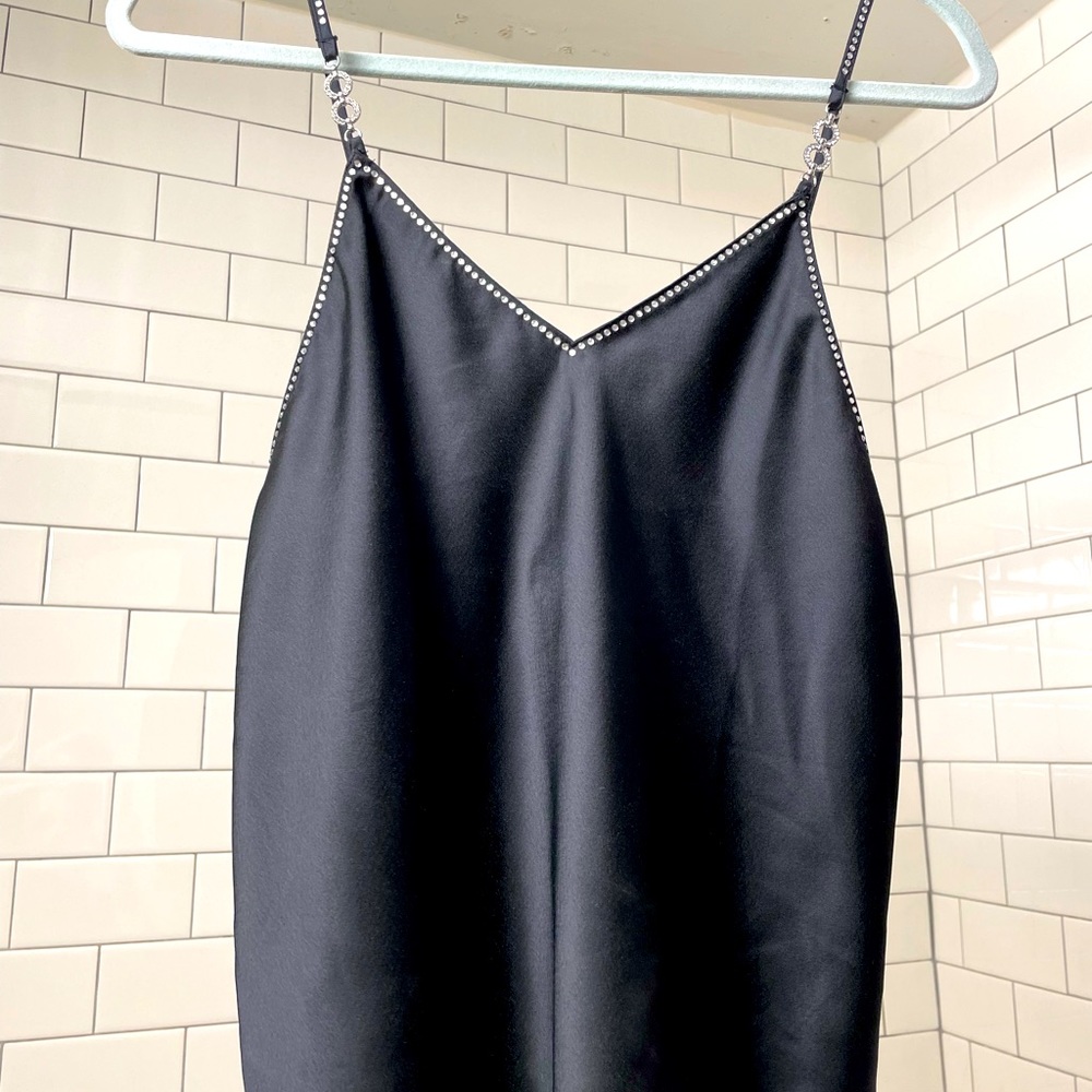 *NWOT* Victoria’s Secret SET!  Embellished Cami w/ draped back & shorts. ⚫️ XS/S